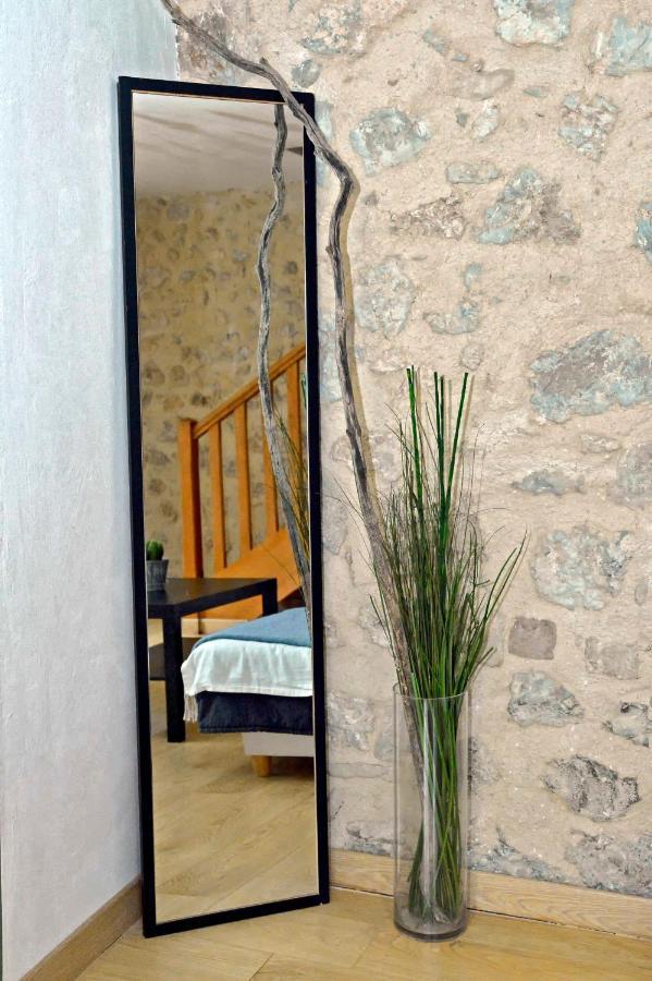 Malia - Chambres D'Hotes & Gite Barret-de-Lioure Ngoại thất bức ảnh
