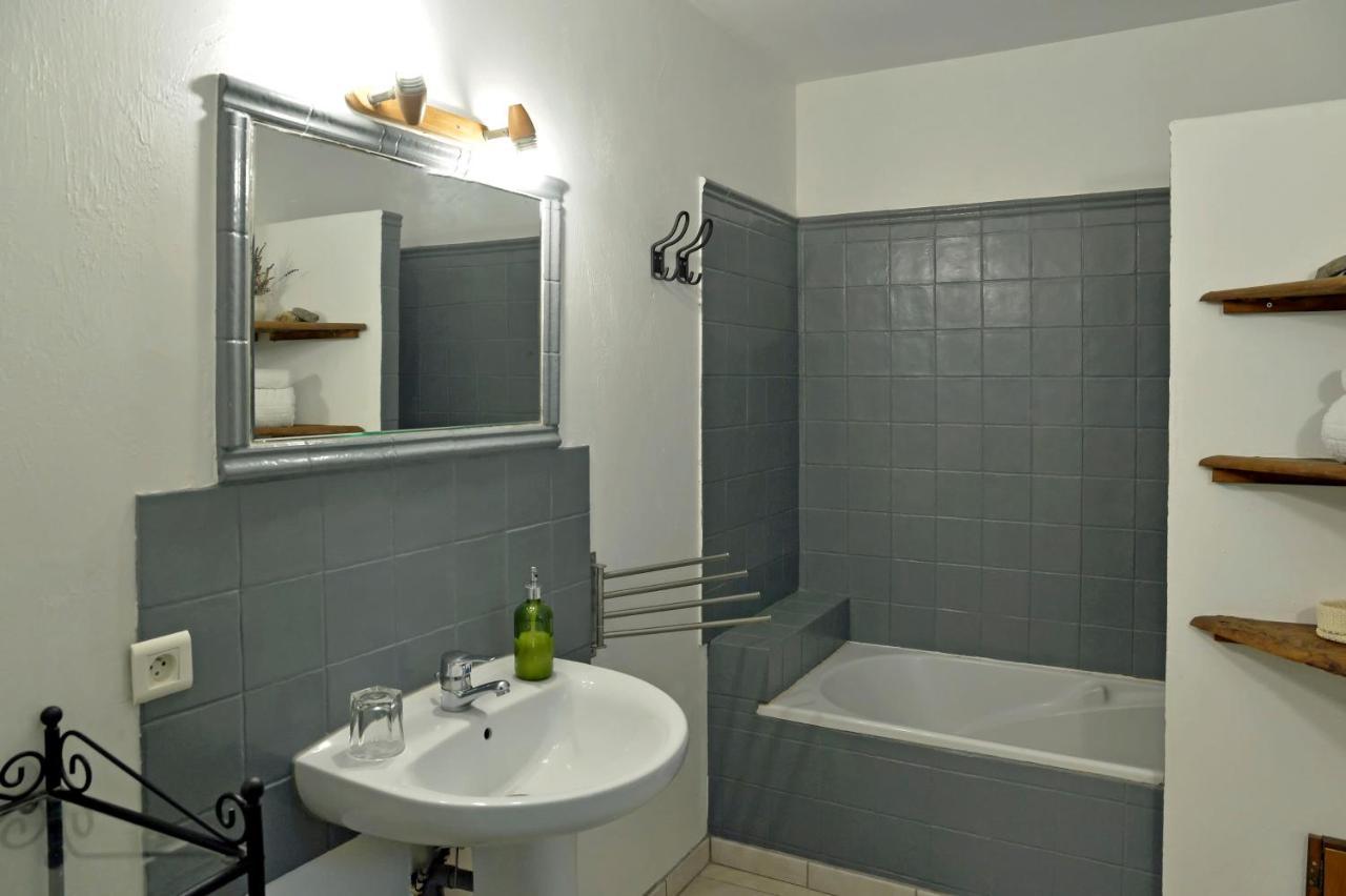 Malia - Chambres D'Hotes & Gite Barret-de-Lioure Ngoại thất bức ảnh